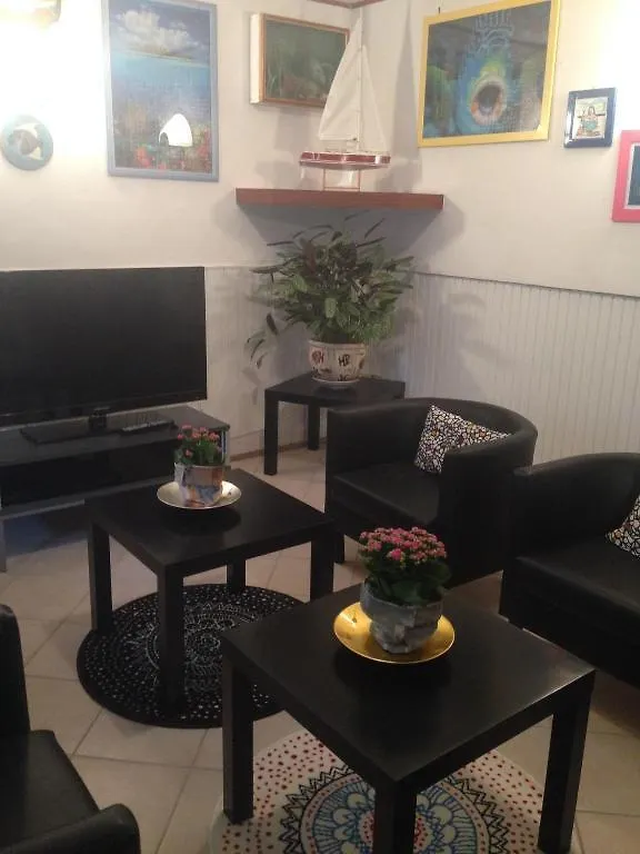 Hotel Arlesiana Rimini 2*,