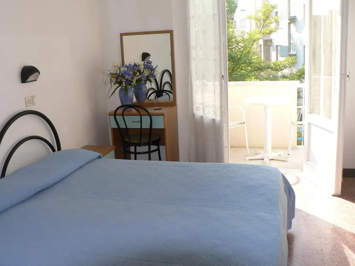 Hotel Arlesiana Rimini 2*,  Italy
